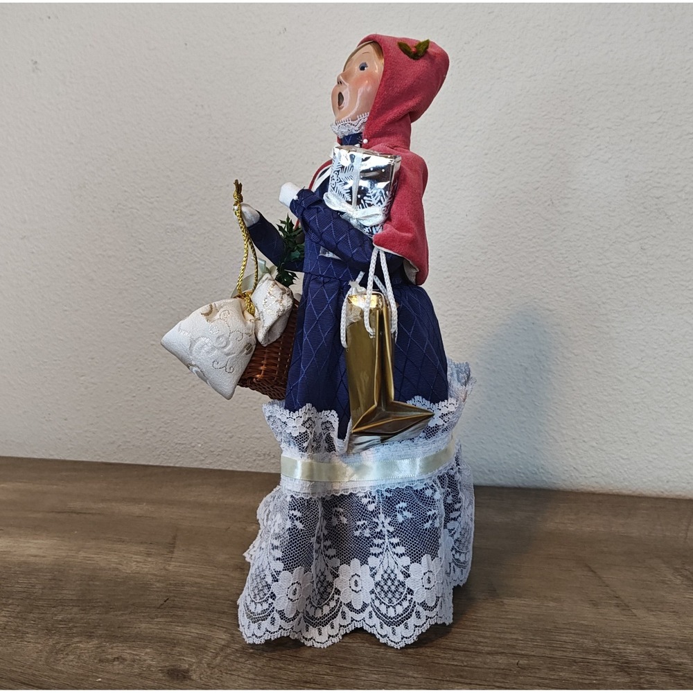 Byers Choice Victorian Shopper Caroler 03 Navy Blue Red Lace 13' LTE 32/100 - Picture 5 of 12